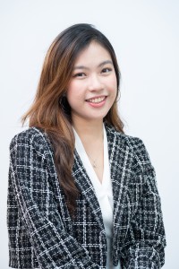Carol Lee
